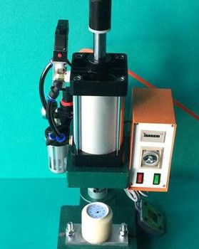 為何液壓鉚接機(jī)采用遠(yuǎn)程無壓卸荷呢？