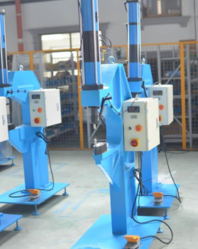 鉚接機(jī)定制時需要注意哪些？這幾個方面需留意！