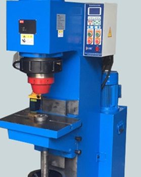 非標定制鉚接機的價格貴嗎？