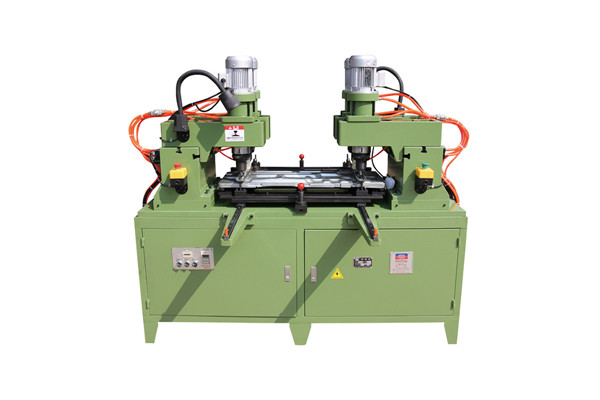 安徽四頭氣動鉚接機(jī)